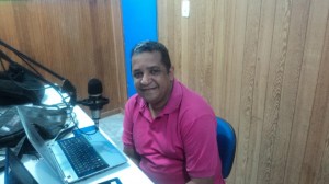 Programa da rádio Baiana é apresentado pelo pedagogo e radialista Joselito Alves