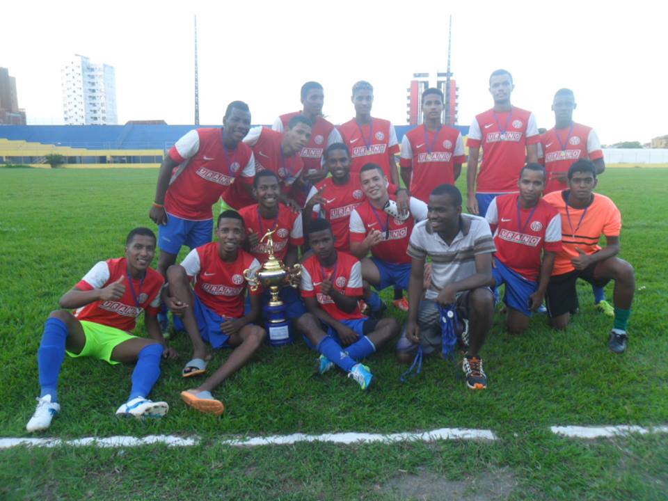 Competição organizada pela Liga Ilheense de Futebol, vem revelando novos talentos. Foto: paulo César Coutinho.