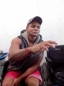 O vocalista Moreno do Kaprixo após ser ferido a golpes de faca por sua ex-companheira de nome Larissa, foi socorrido ao Hospital Regional Luiz Viana Filho, em Ilhéus. Em entrevista ao radialista Coutinho Neto, Moreno falou que vai abandonar a carreira de cantor de Arrocha, e vai virar cantor Gospel.